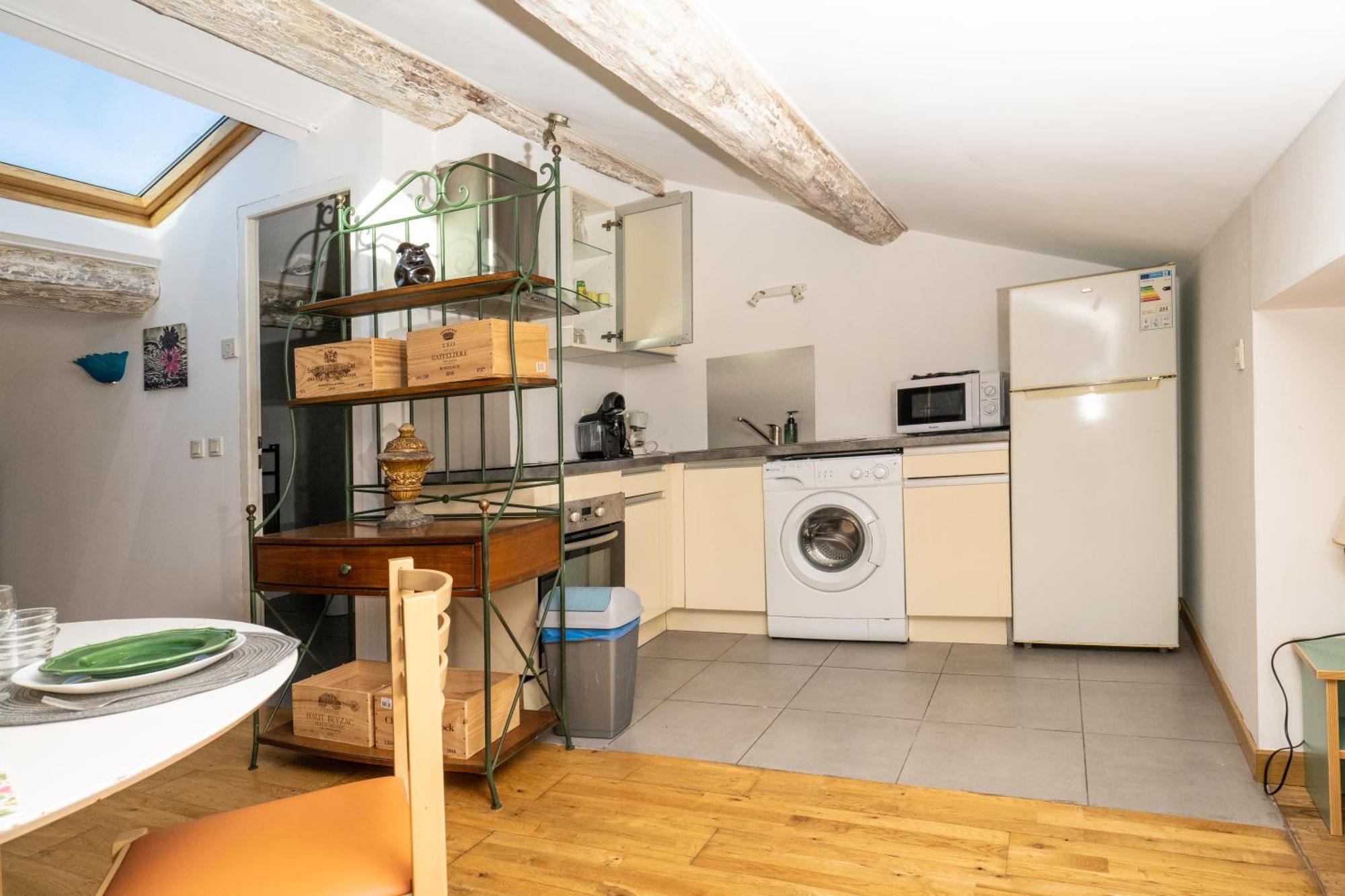 Saëns 7-T2 avec garage privé optionnel-Centre historique et plages à 16km ! Béziers Esterno foto